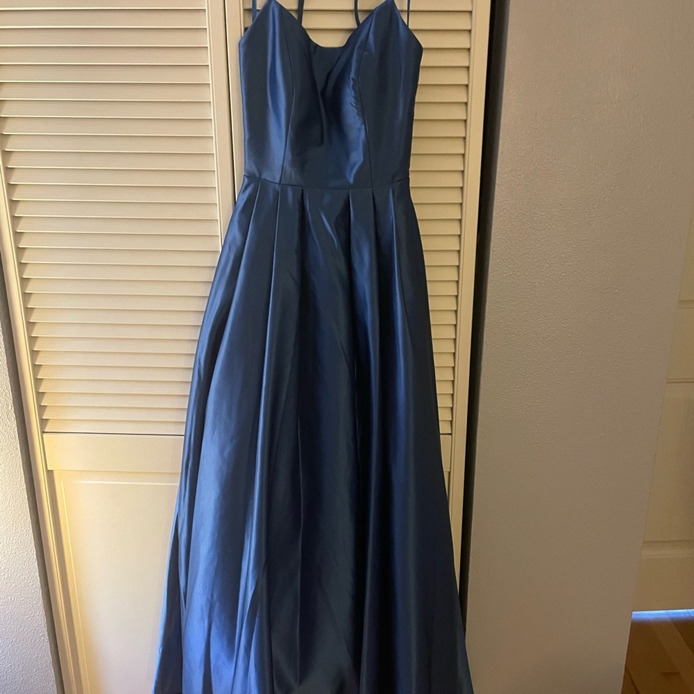 NWT Homecoming Formal Prom Ballgown Sz 7